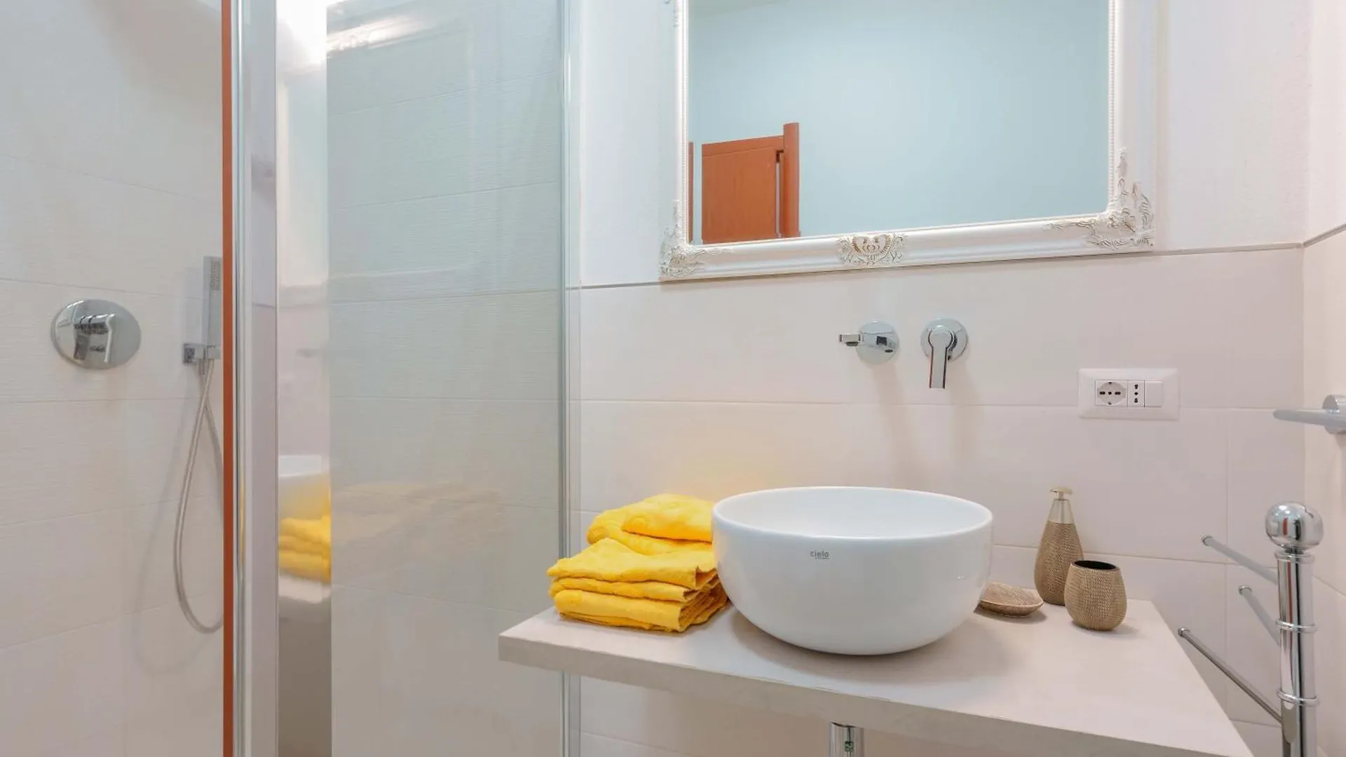 Villa Wunjo Iun R3267 La Maddalena  Guest house